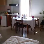 Eftihia Aparthotel 2*